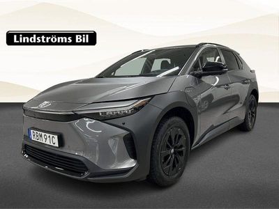 Begagnad Toyota bZ4X Style 164 kW (224 HK) 2024 Silver SUV