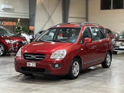 Röd Begagnad 2007 Kia Carens Minibuss | 34 900 kr (Marknadspris)