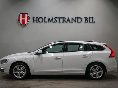 Begagnad Volvo V60 Momentum 163 HK (119 kW) 2016 Vit Kombi