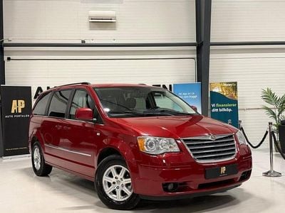 Begagnad Chrysler Grand Voyager 163 HK (119 kW) 2008 Röd Minibuss