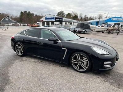 Begagnad Porsche Panamera 4S 400 HK (294 kW) 2012 Svart Sedan