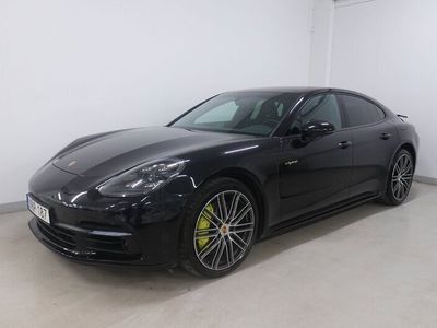 Porsche Panamera 4