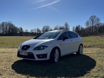 begagnad Seat Leon Cupra R / 310hp