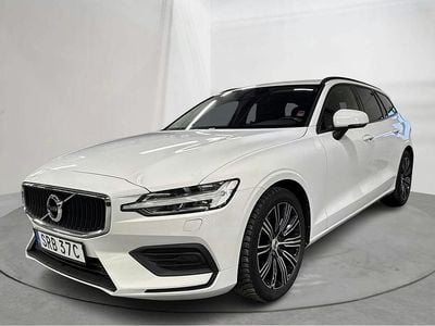 Vit Begagnad 2020 Volvo V60 Momentum Kombi | 271 800 kr (Bra pris)