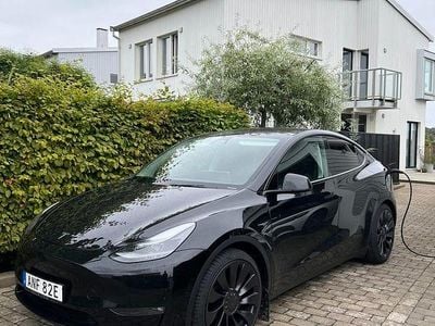 Begagnad Tesla Model Y Performance 392 kW (534 HK) 2024 Sapphire black SUV