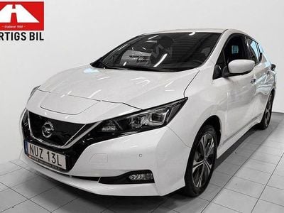 Vit (grå) Begagnad 2022 Nissan Leaf Halvkombi | 239 900 kr (Marknadspris)