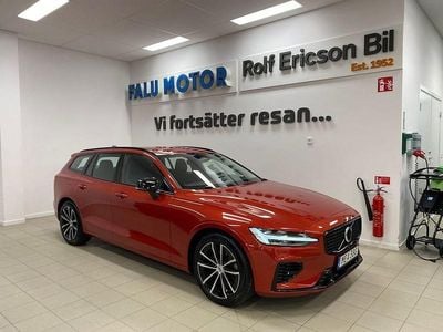 Begagnad Volvo V60 Plus 462 HK (339 kW) 2023 Röd Kombi