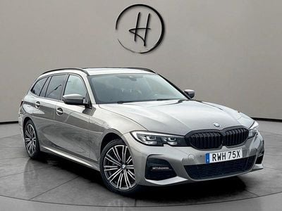 Begagnad BMW 330e M Sport 184 HK (135 kW) 2021 Grå Kombi
