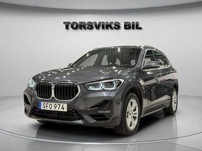 Grå Begagnad 2021 BMW X1 Sport Line SUV | 299 900 kr