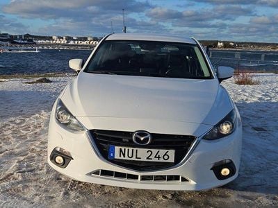 Begagnad Mazda 3 Inclusive 120 HK (88 kW) 2015