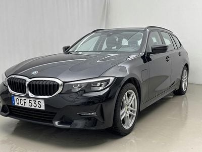 Svart Begagnad 2021 BMW 330 Sport Line Kombi | 229 000 kr