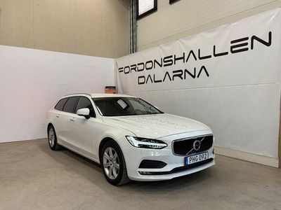 Vit Begagnad 2017 Volvo V90 Momentum Kombi | 212 900 kr (Marknadspris)