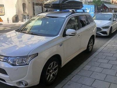 Begagnad Mitsubishi Outlander 203 HK (149 kW) 2014 SUV