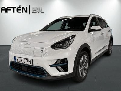 Vit (snow white pearl metallic) Begagnad 2021 Kia e-Niro Advance SUV | 289 800 kr (Dyr)