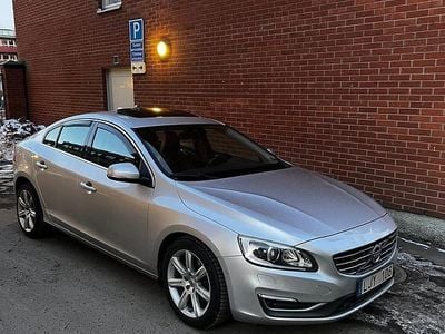 Begagnad 2014 Volvo S60 Summum Sedan | 90 000 kr (Marknadspris)