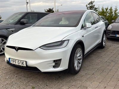 Begagnad Tesla Model X Long Range AWD 311 kW (423 HK) 2020 Vit SUV