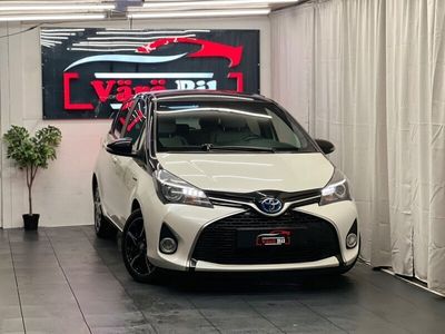 begagnad Toyota Yaris Hybrid e-CVT Euro 6