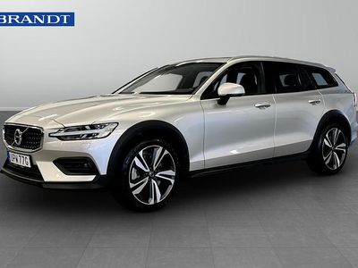 Begagnad Volvo V60 CC SE 192 HK (141 kW) 2019 Silver Kombi