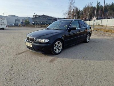 begagnad BMW 320 i Sedan