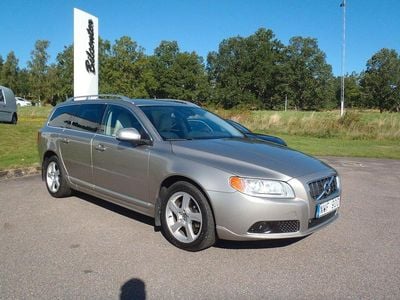 Ljusbrun Begagnad 2012 Volvo V70 Summum Kombi | 108 000 kr (Marknadspris)
