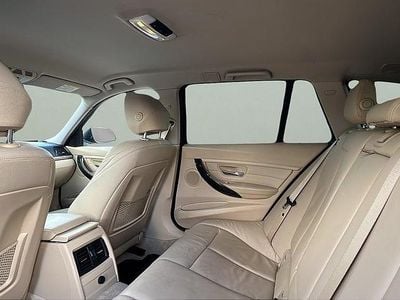 Svart Begagnad 2012 BMW 320 Luxury Line Kombi | 149 900 kr (Dyr)