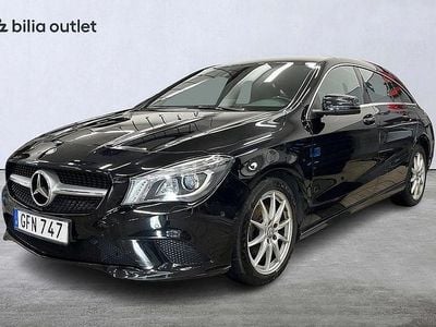 Svart Begagnad 2015 Mercedes CLA200 Halvkombi | 114 900 kr