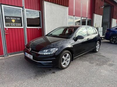 Begagnad VW Golf VII 116 HK (85 kW) 2018 Svart Halvkombi