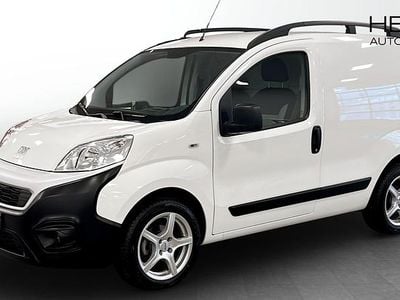 Vit Begagnad 2024 Fiat Fiorino Minibuss | 174 000 kr