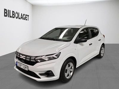 Vit Begagnad 2025 Dacia Sandero Essentiel Halvkombi | 179 800 kr (Lite dyr)