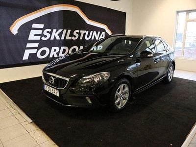 Begagnad Volvo V40 120 HK (88 kW) 2017 Svart Halvkombi