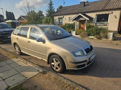 Begagnad Skoda Fabia 75 HK (55 kW) 2005 Kombi