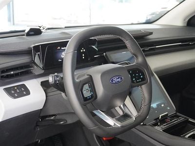 Blå/lila Begagnad 2024 Ford Explorer Premium SUV | 599 800 kr (Dyr)