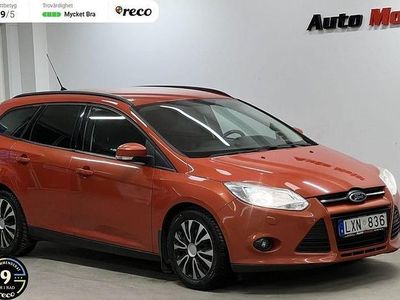 Begagnad Ford Focus 95 HK (69 kW) 2011 Orange Kombi