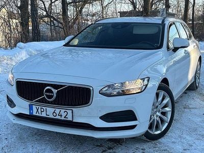 Vit Begagnad 2018 Volvo V90 Kinetic Kombi | 101 500 kr