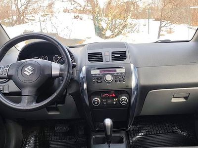 Begagnad Suzuki SX4 120 HK (88 kW) 2011