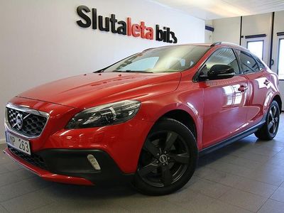 Begagnad Volvo V40 179 HK (131 kW) 2013 Röd Halvkombi