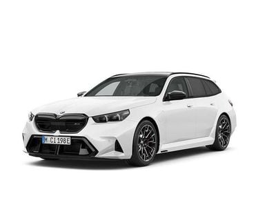Ny BMW M5 2026 Vit Kombi
