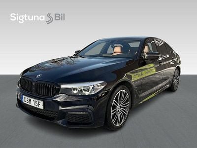 Svart Begagnad 2019 BMW 530e iPerformance Sedan | 279 900 kr (Marknadspris)