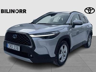 Begagnad Toyota Corolla Cross Style 200 HK (147 kW) 2023 Silver SUV