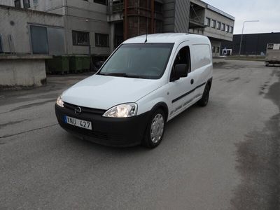 begagnad Opel Combo SKÅP 1.3 CDTI DRAGKROK AC