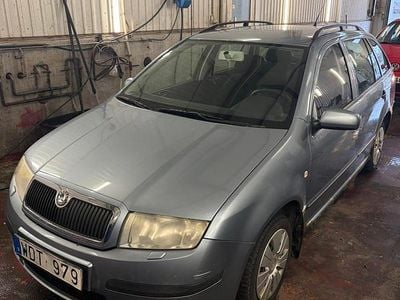 Begagnad Skoda Fabia 64 HK (47 kW) 2005 Kombi