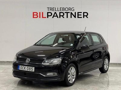 Svart Begagnad 2016 VW Polo Halvkombi | 49 900 kr (Marknadspris)