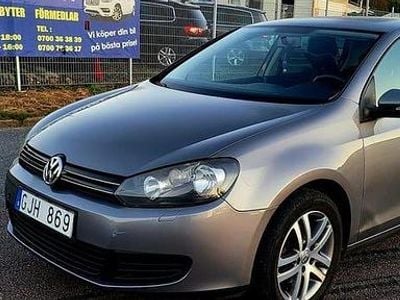 Grå Begagnad 2010 VW Golf VI Halvkombi | 39 900 kr (Bra pris)