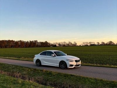 Alpin vit Begagnad 2016 BMW 228 Sportkupé | 199 800 kr