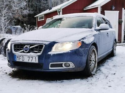 begagnad Volvo V70 D5 AWD Geartronic Momentum, Ocean Race