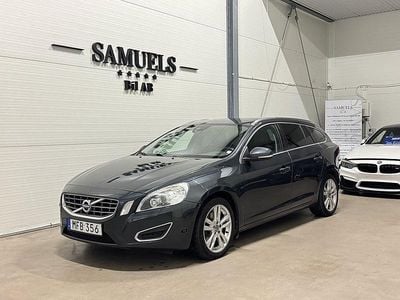 Grå Begagnad 2011 Volvo V60 Summum Kombi | 108 900 kr (Marknadspris)