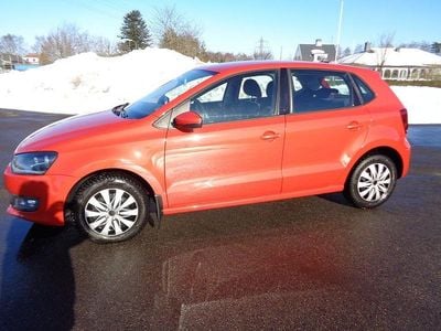 Begagnad VW Polo 86 HK (63 kW) 2013 Orange Halvkombi
