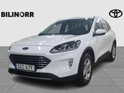 Vit Begagnad 2021 Ford Kuga Titanium SUV | 249 900 kr (Marknadspris)