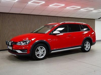 Begagnad VW Golf Alltrack 184 HK (135 kW) 2015 Röd Kombi