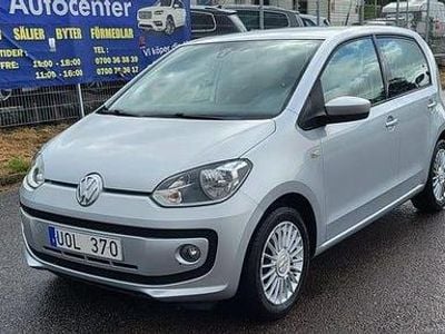 Silver Begagnad 2013 VW up! high up! Halvkombi | 64 900 kr (Marknadspris)